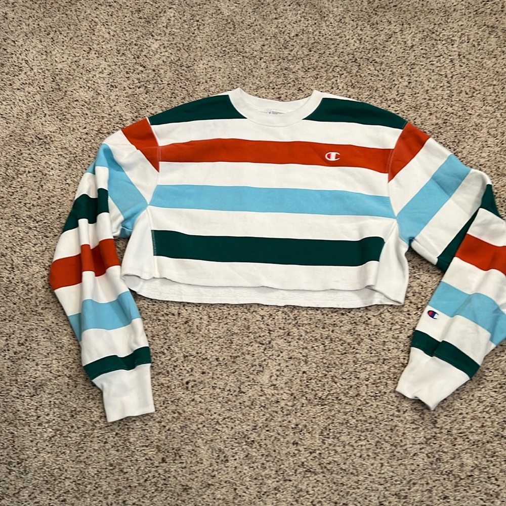 Champion cropped sweatshirt size M
